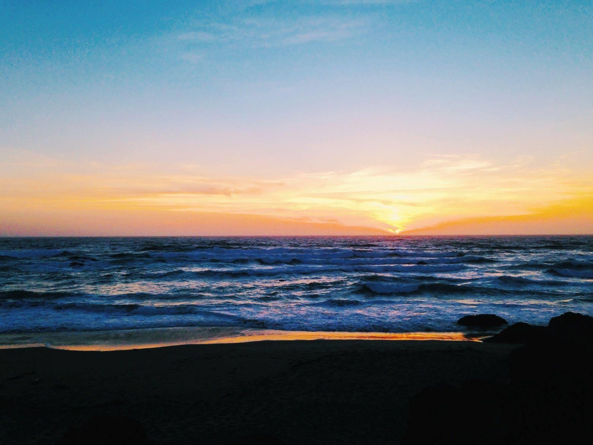 Surf And Hotel